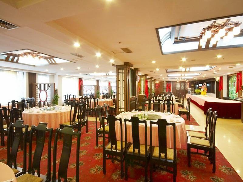 Sovereign Hotel Yangshuo Guilin Luaran gambar