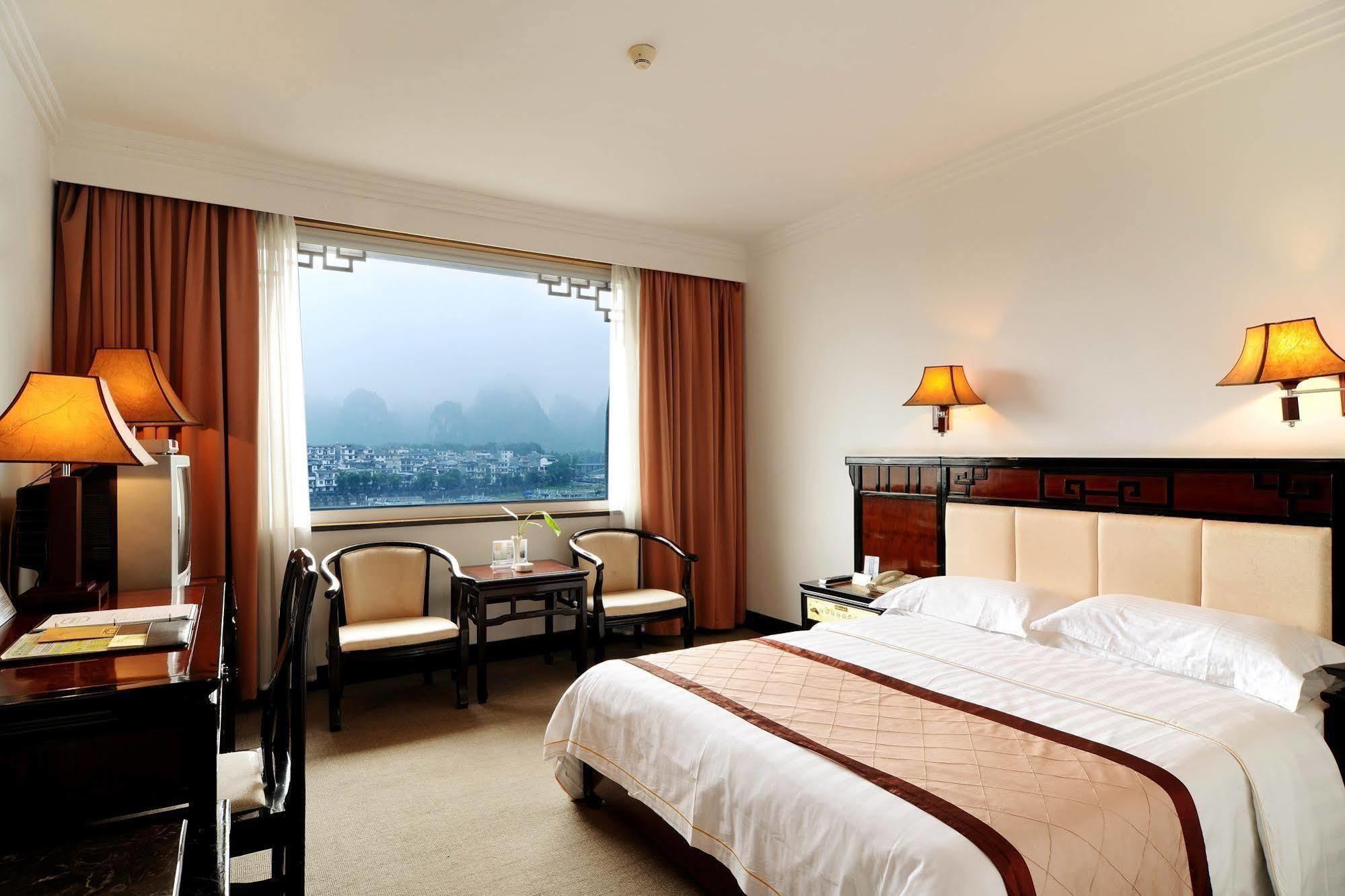 Sovereign Hotel Yangshuo Guilin Luaran gambar